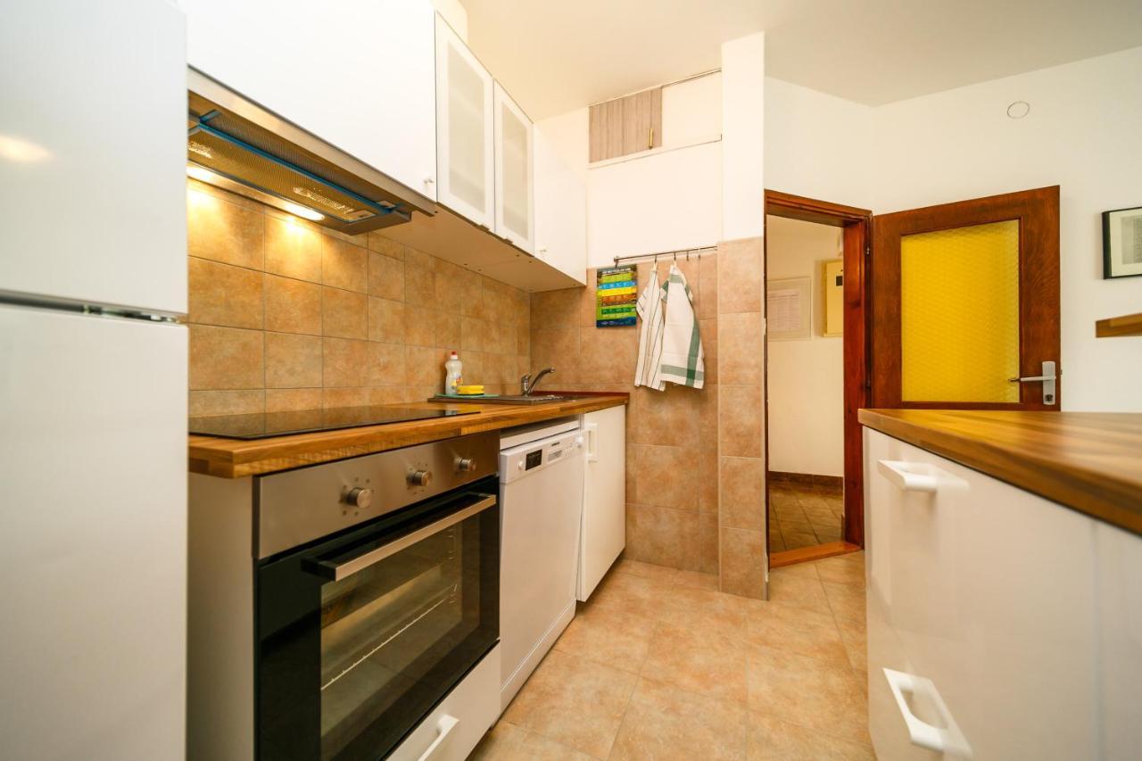 Apartment Zuza Krk Krk Town Eksteriør billede